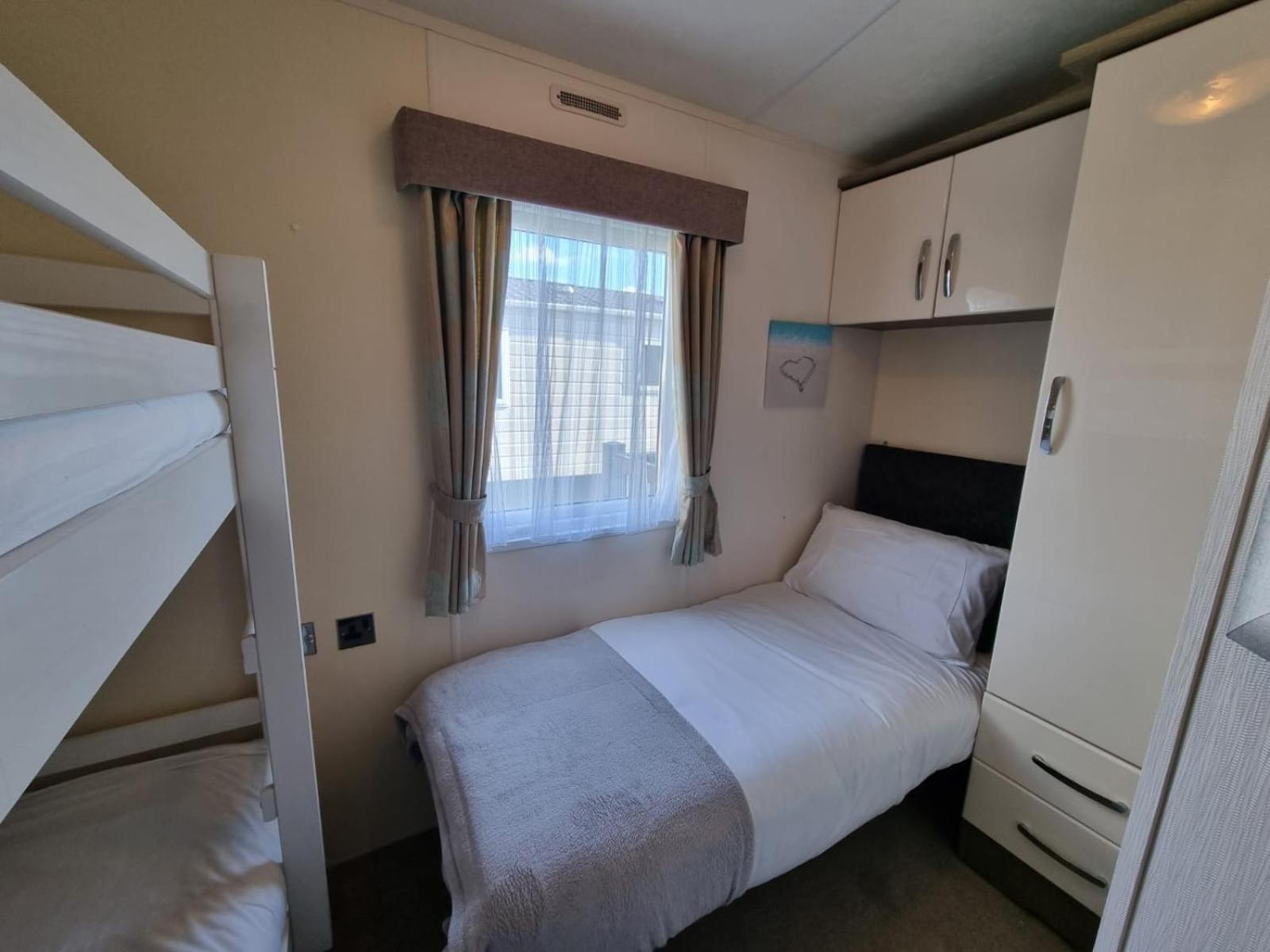 Golden Palm - The Ascot - Coastal Caravan Breaks Campsite